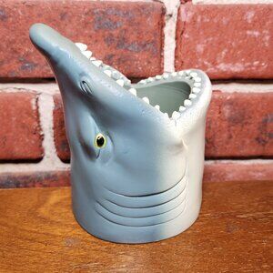 REP Shark Jaws Insulated Drink Holder Koozie Blue Gray Grippable Novelty